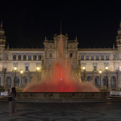 Plaza Espana De Rojo